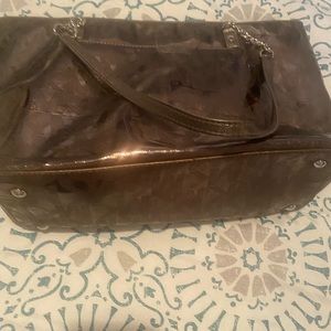 Small tote used a few times but kept in plastic boxes. Still good condition